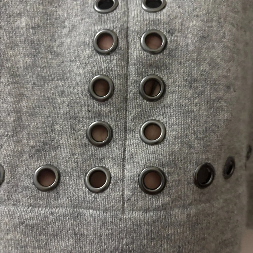 Gray Cashmere Sweater - Picture 2 of 6